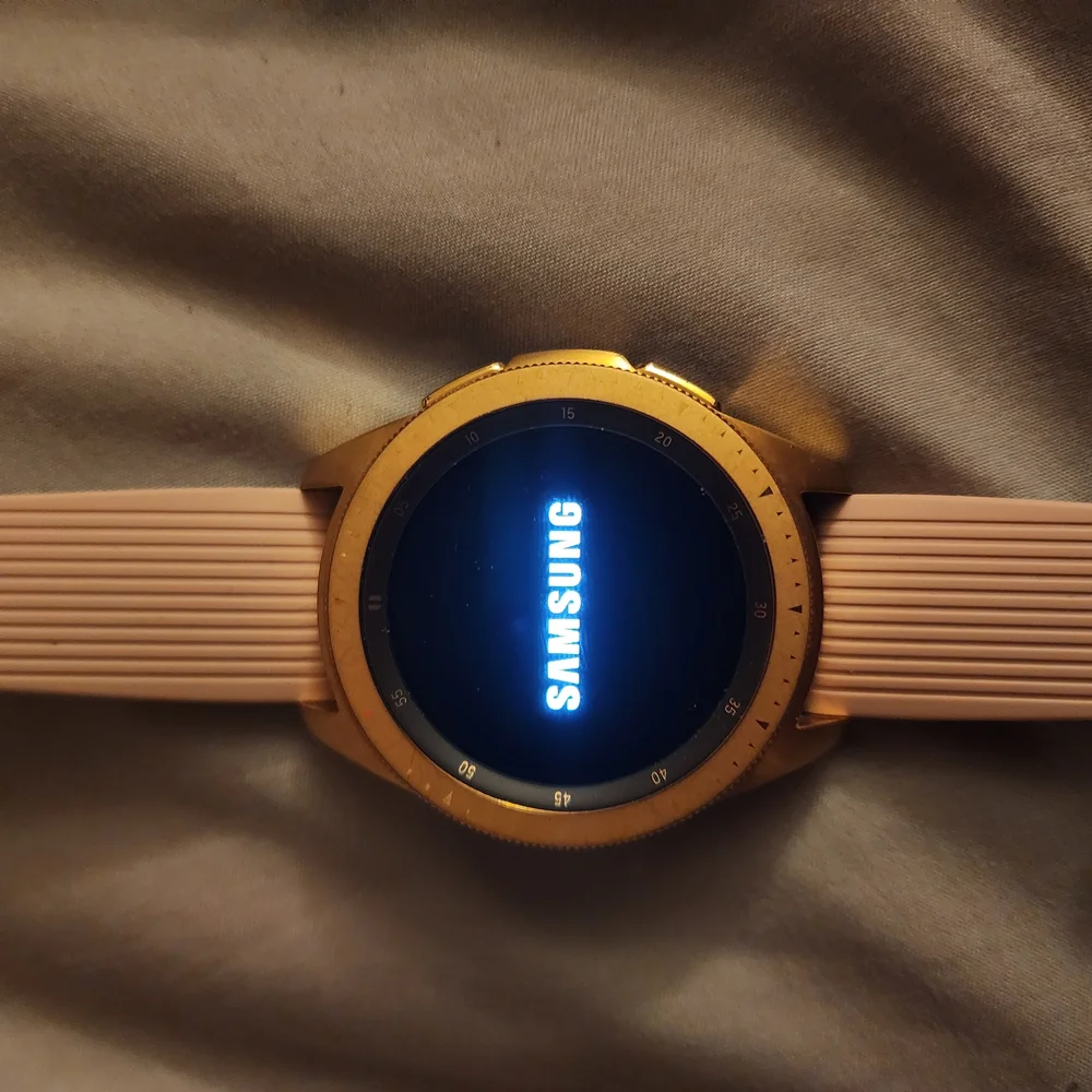 Samsung Rose Gold Smartwatch 42mm